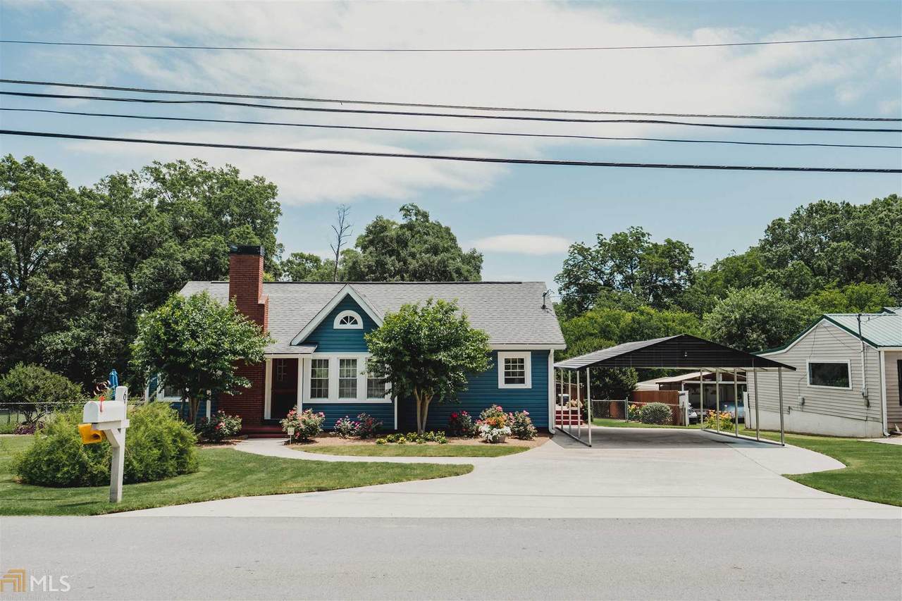 611 Cedar Ave - Photo 1