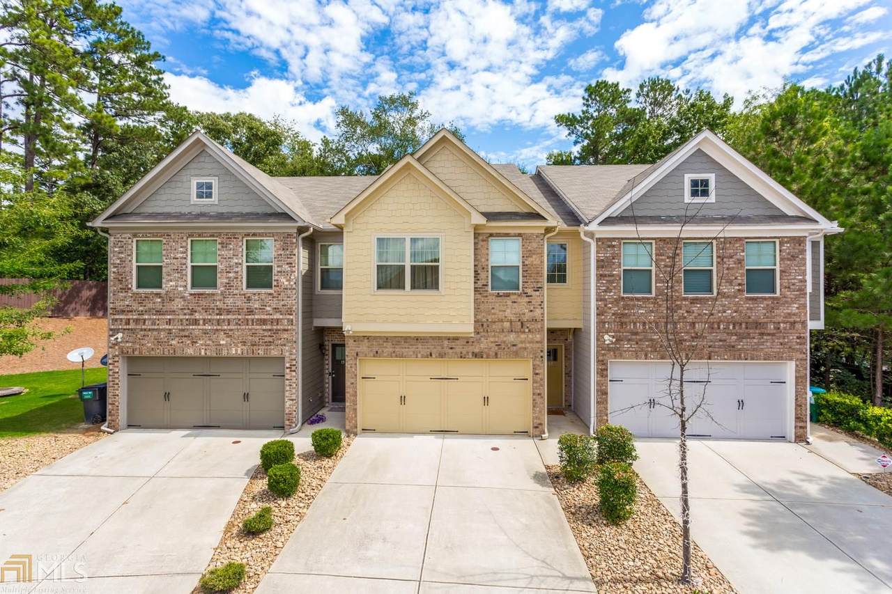 1557 Paxton - Photo 1