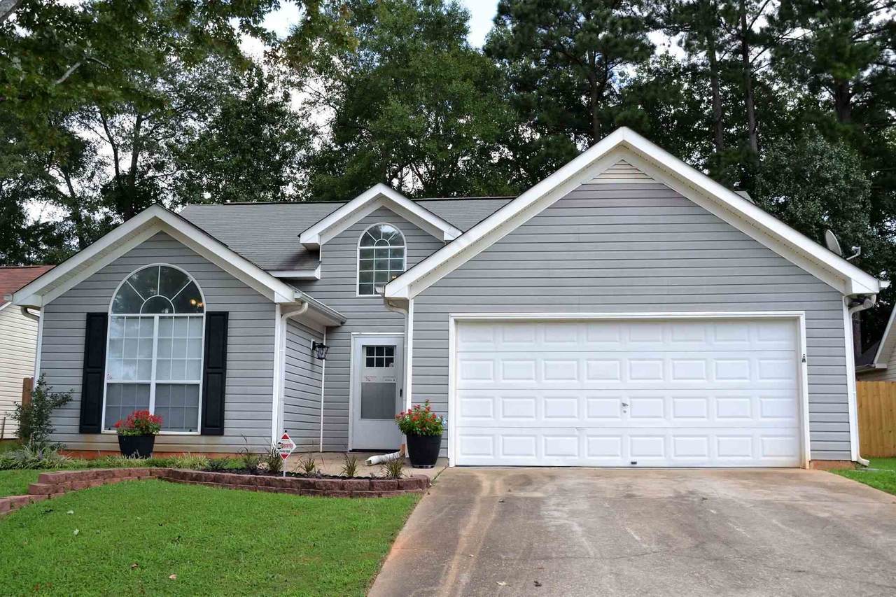 326 Fallview Dr - Photo 1
