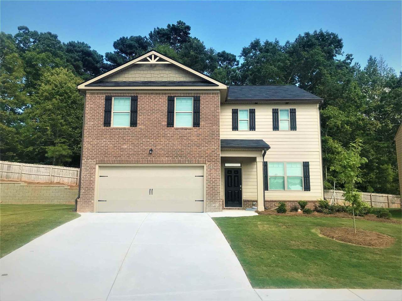 1680 Alford Dr - Photo 1