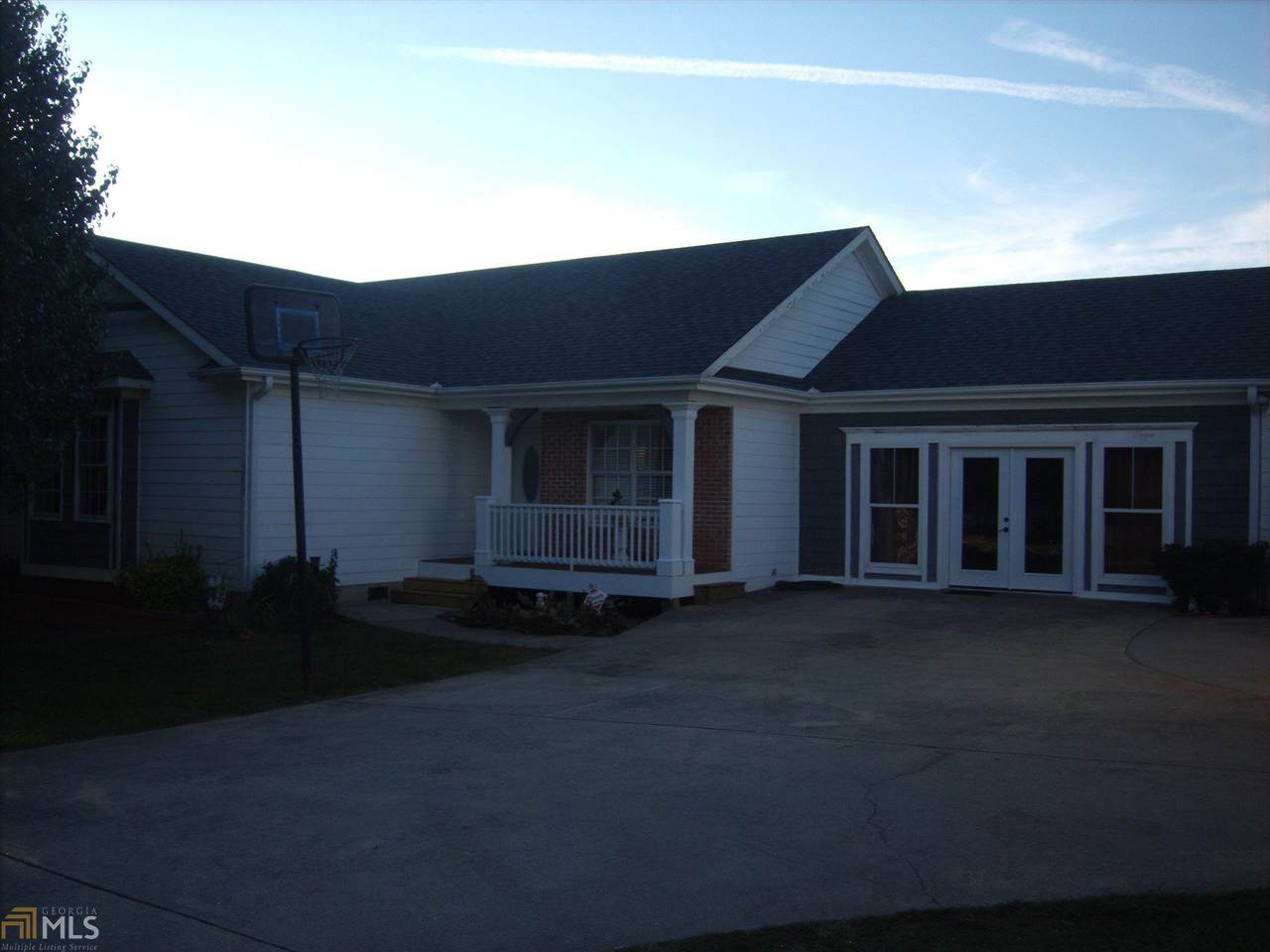 1870 Dooley Town Rd - Photo 1