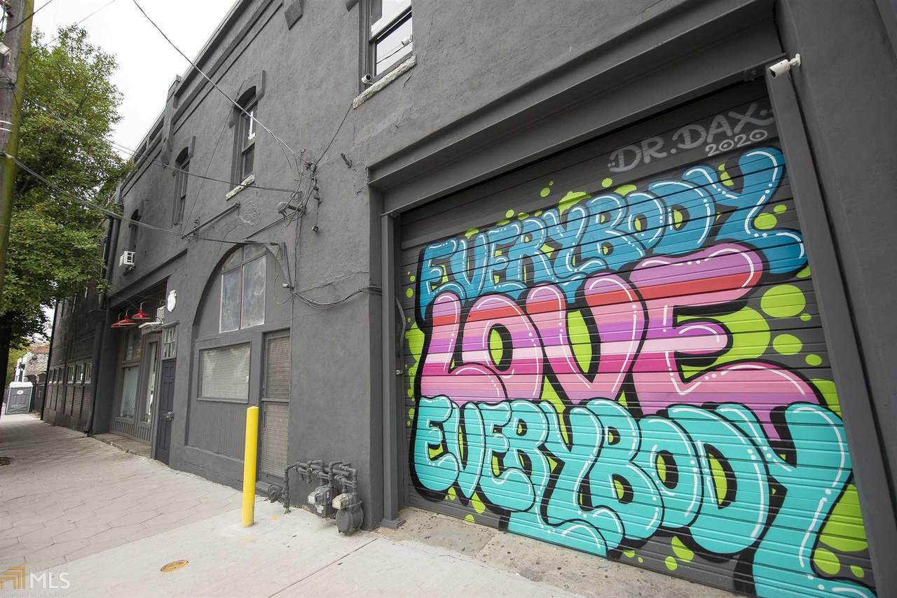 261 Peter St - Photo 1