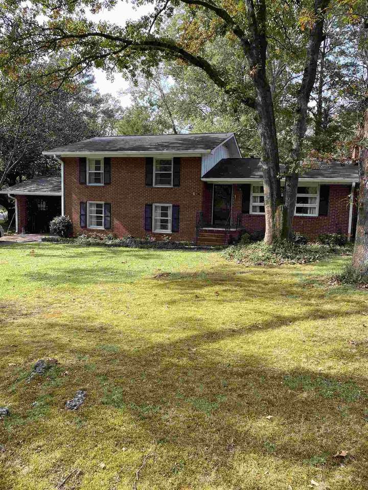 23 Westwood Cir - Photo 1
