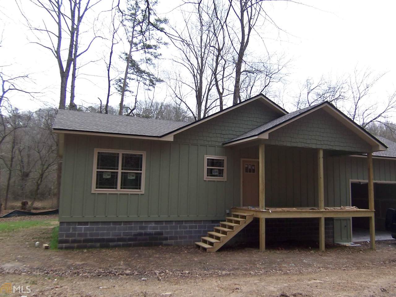 655 Davis - Photo 1