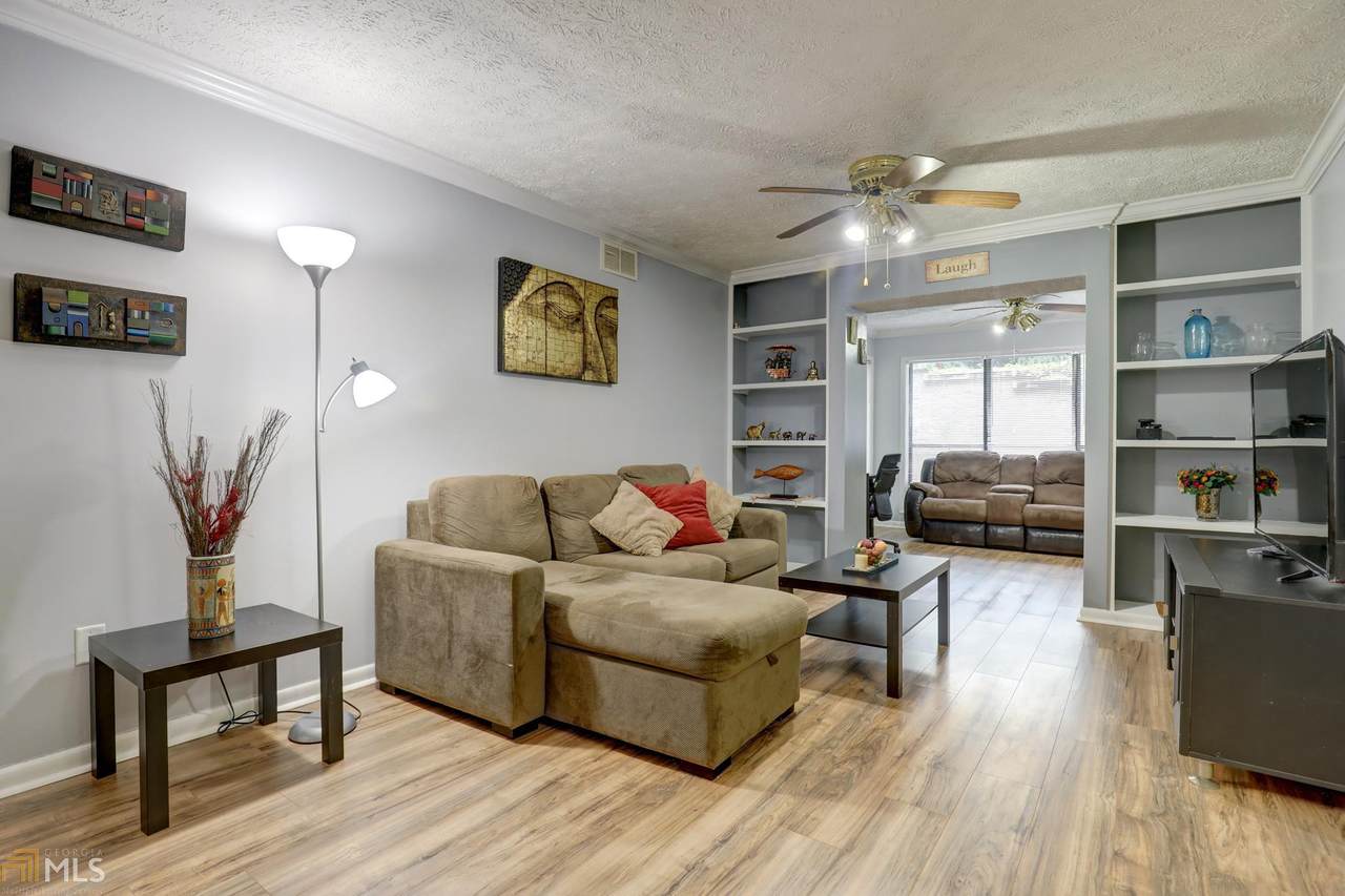 5137 Roswell Rd - Photo 1