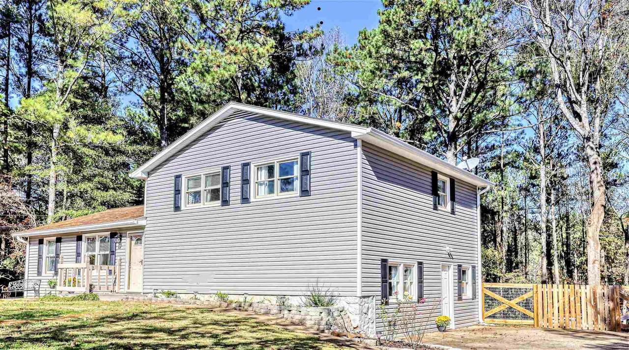 108 Bascomb Dr - Photo 1
