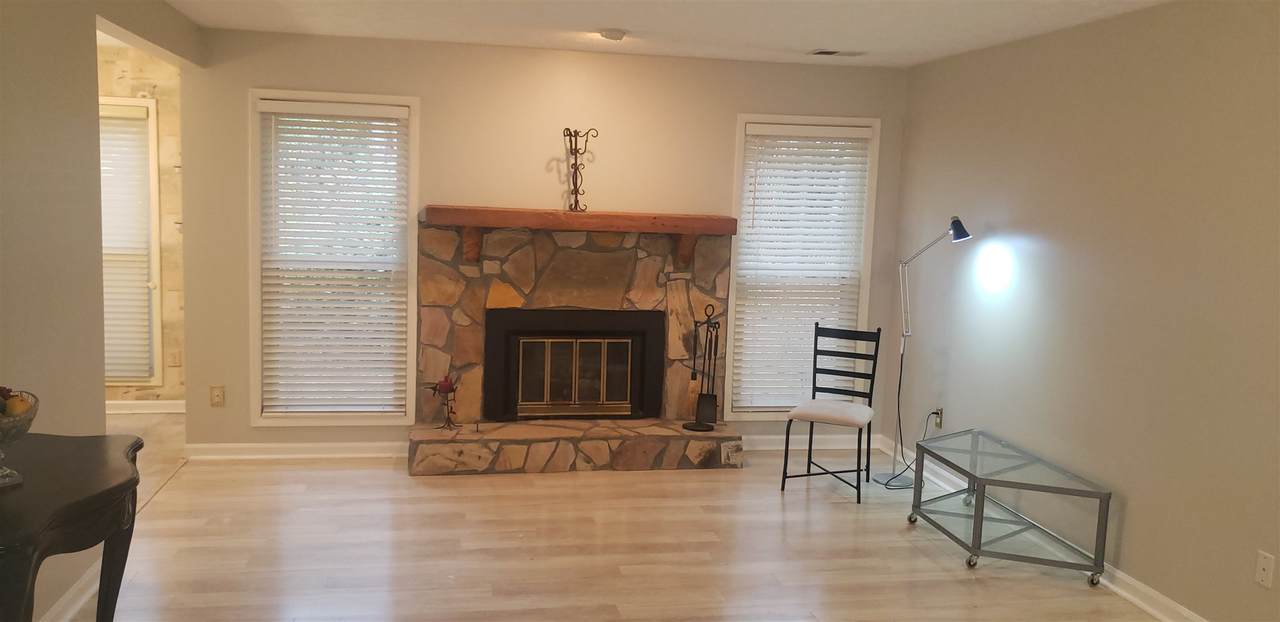 3005 Lake Pointe Cir - Photo 1