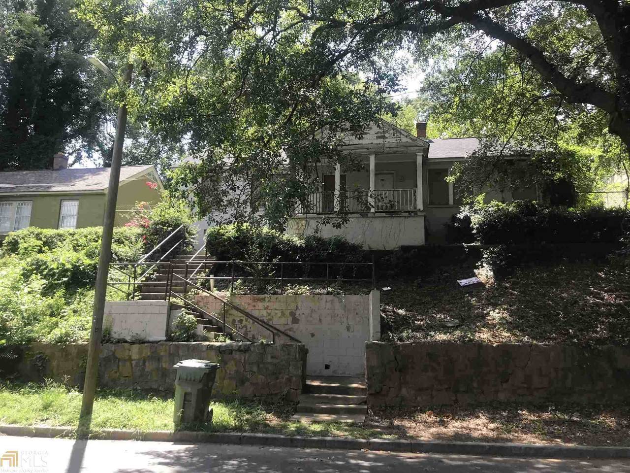 261 Lawton St - Photo 1