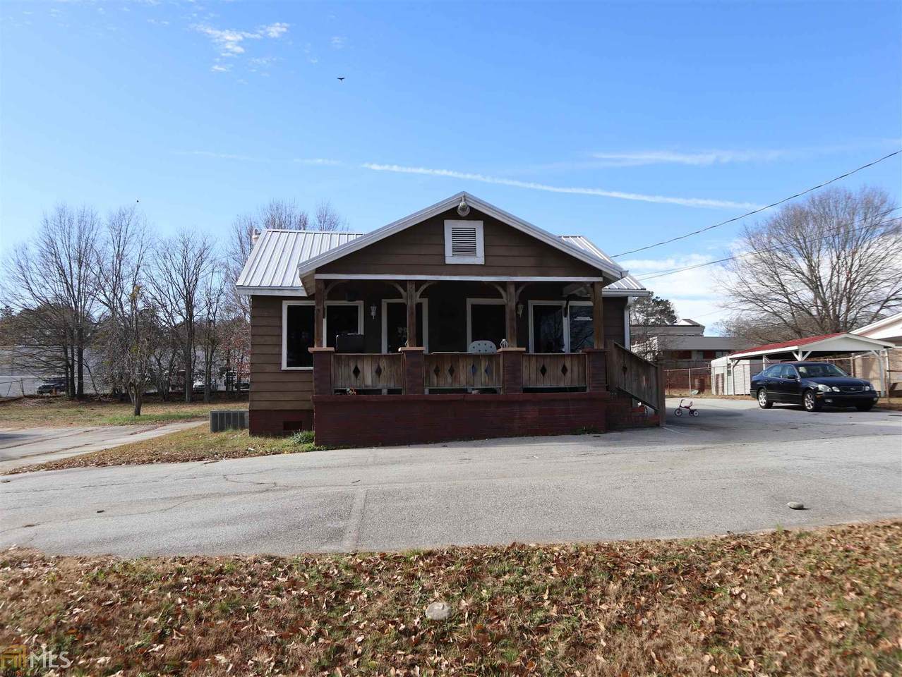 8471 Newman St - Photo 1