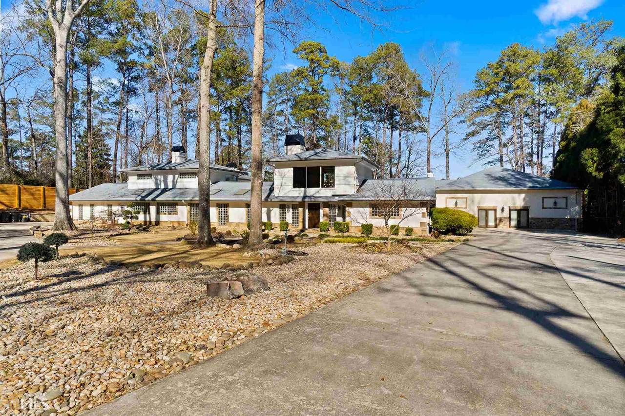 2440 Emerald Dr - Photo 1