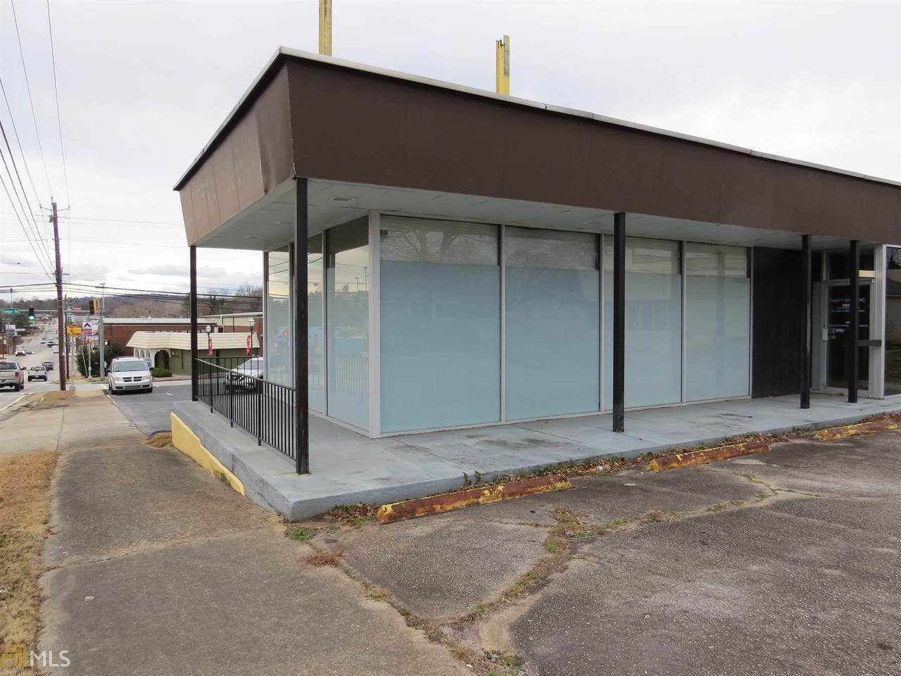 37 Currahee St - Photo 1
