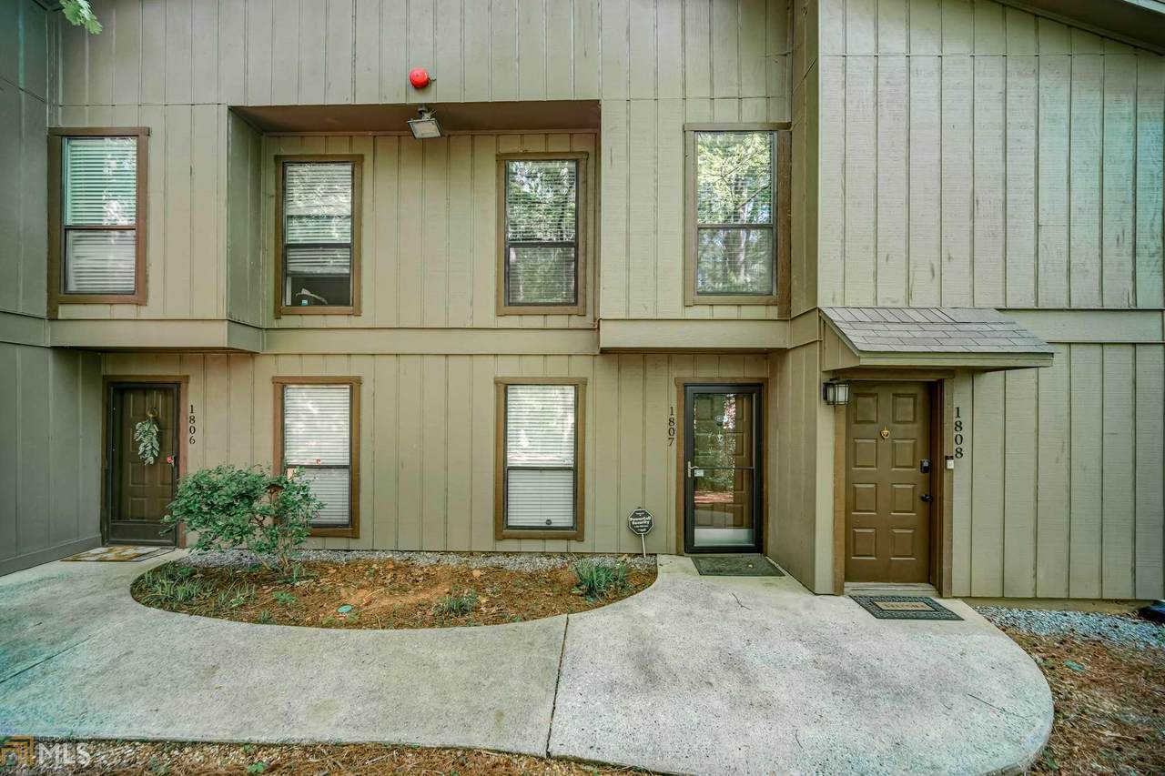 1807 Cumberland Ct - Photo 1