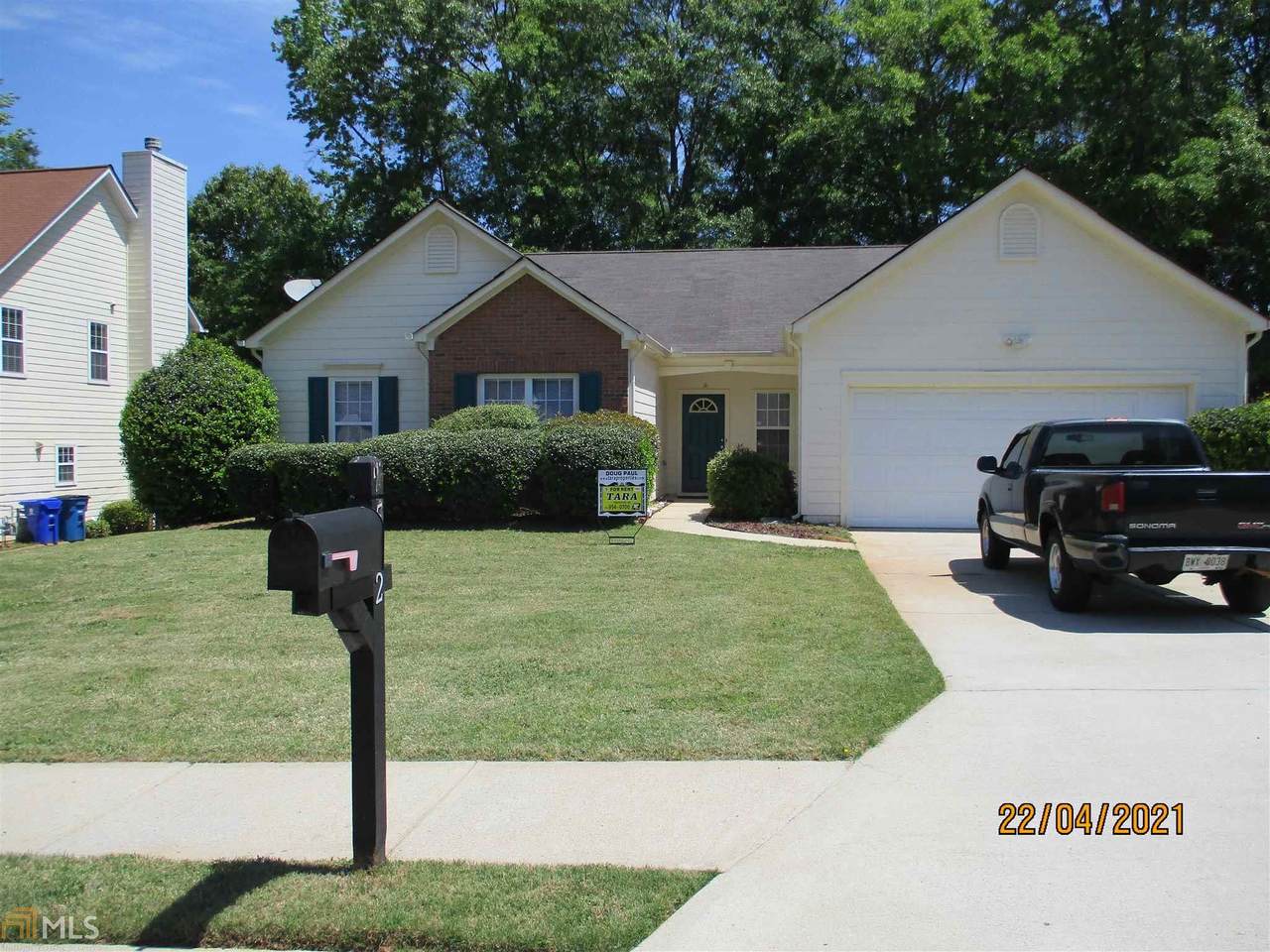 512 Gables Ct - Photo 1