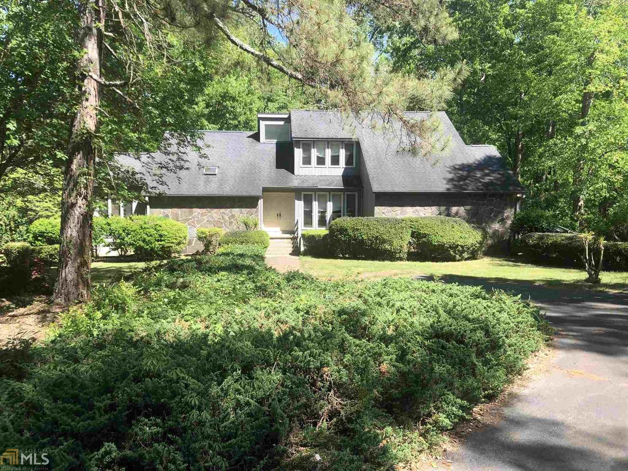 59 Fernwood Ct - Photo 1