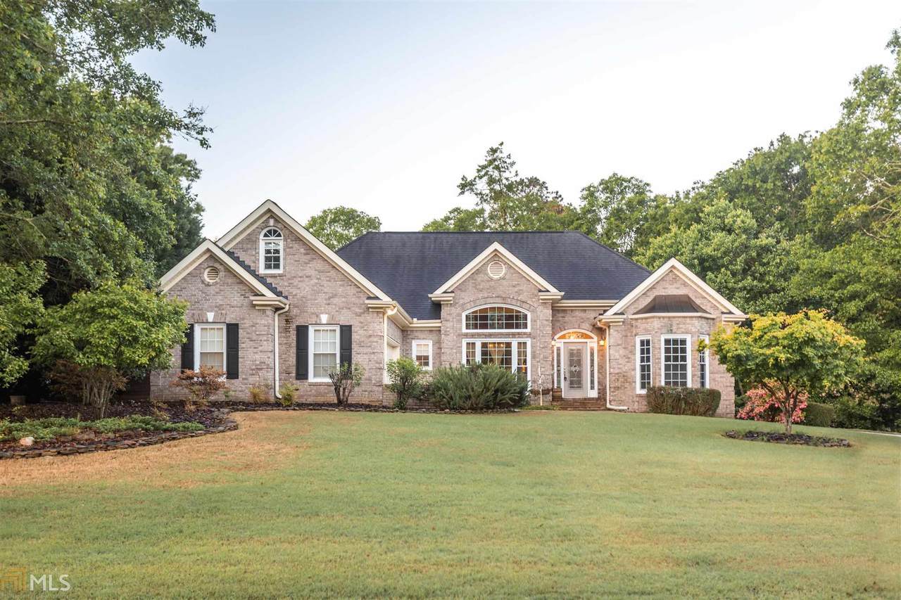 1018 Justin Cir - Photo 1