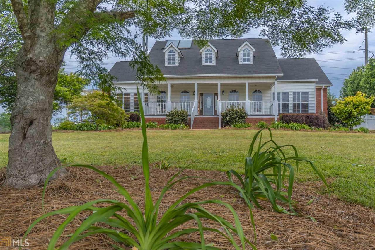 382 Lake Cir - Photo 1