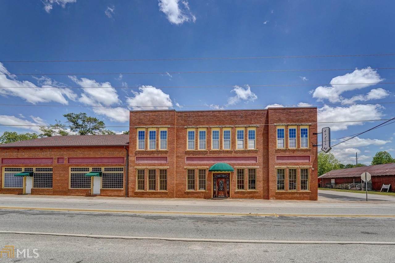 3089 Main St - Photo 1