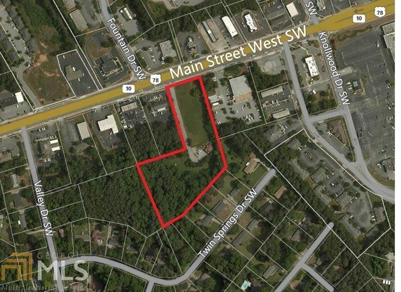2752 Main Street - Photo 1