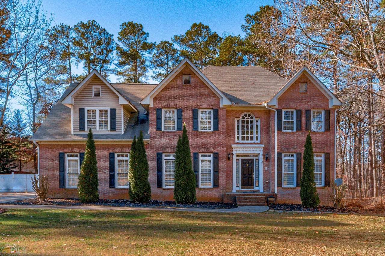6090 Woodlake Drive - Photo 1