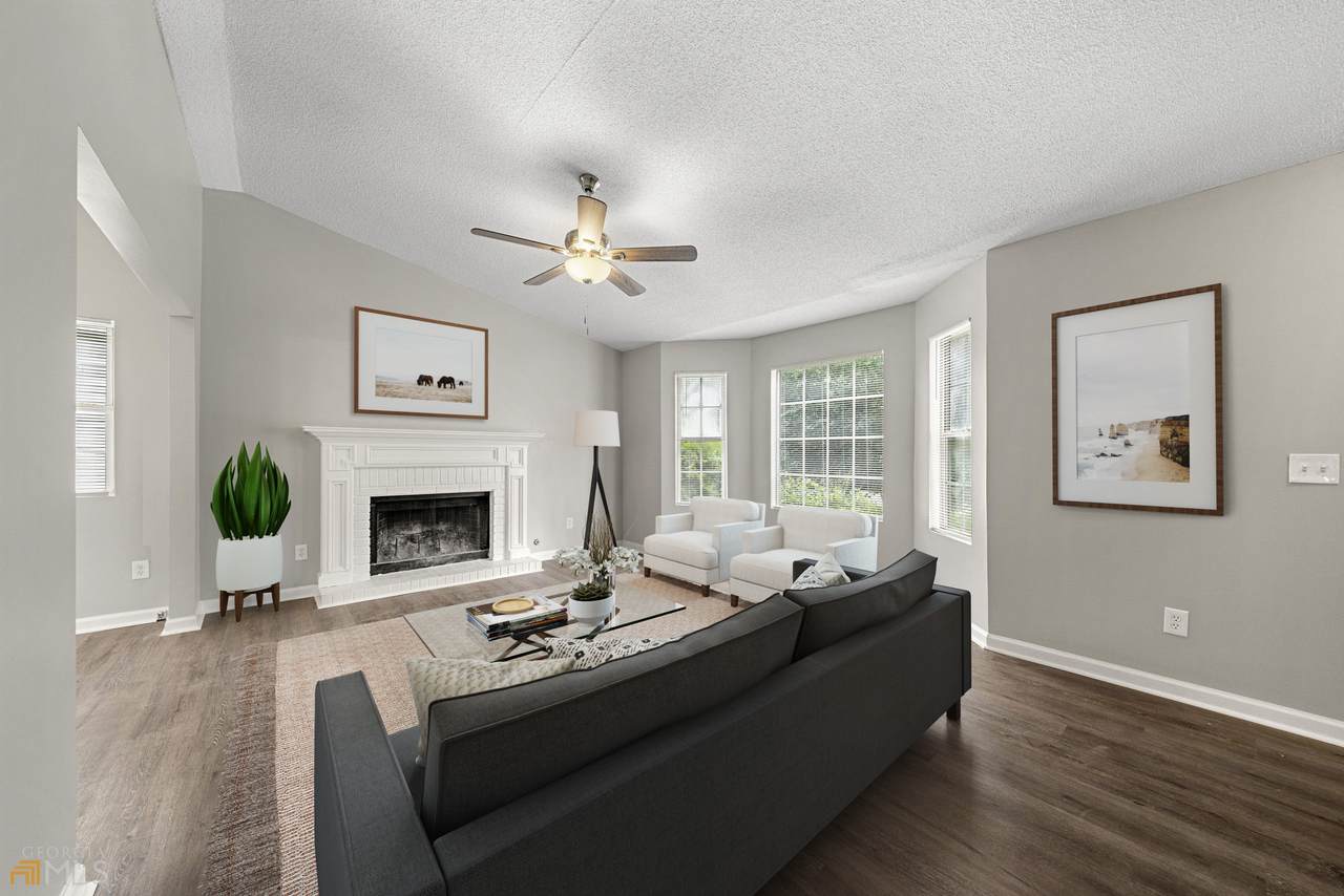 1545 Roberts Drive - Photo 1