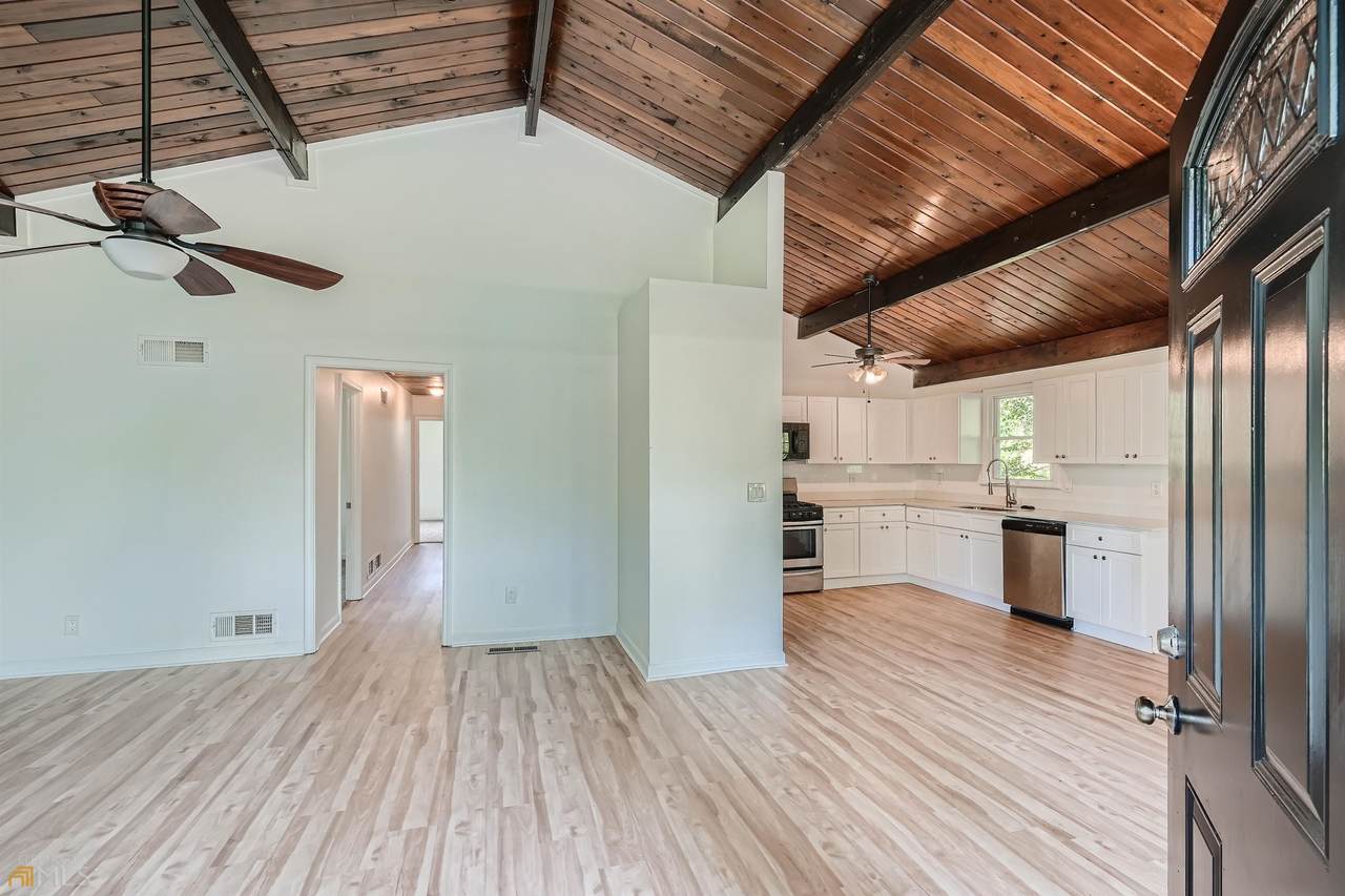 3433 County Line Road - Photo 1