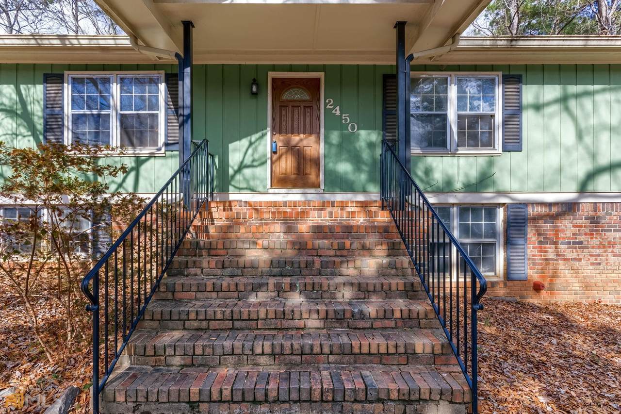 2450 Springfield Circle - Photo 1