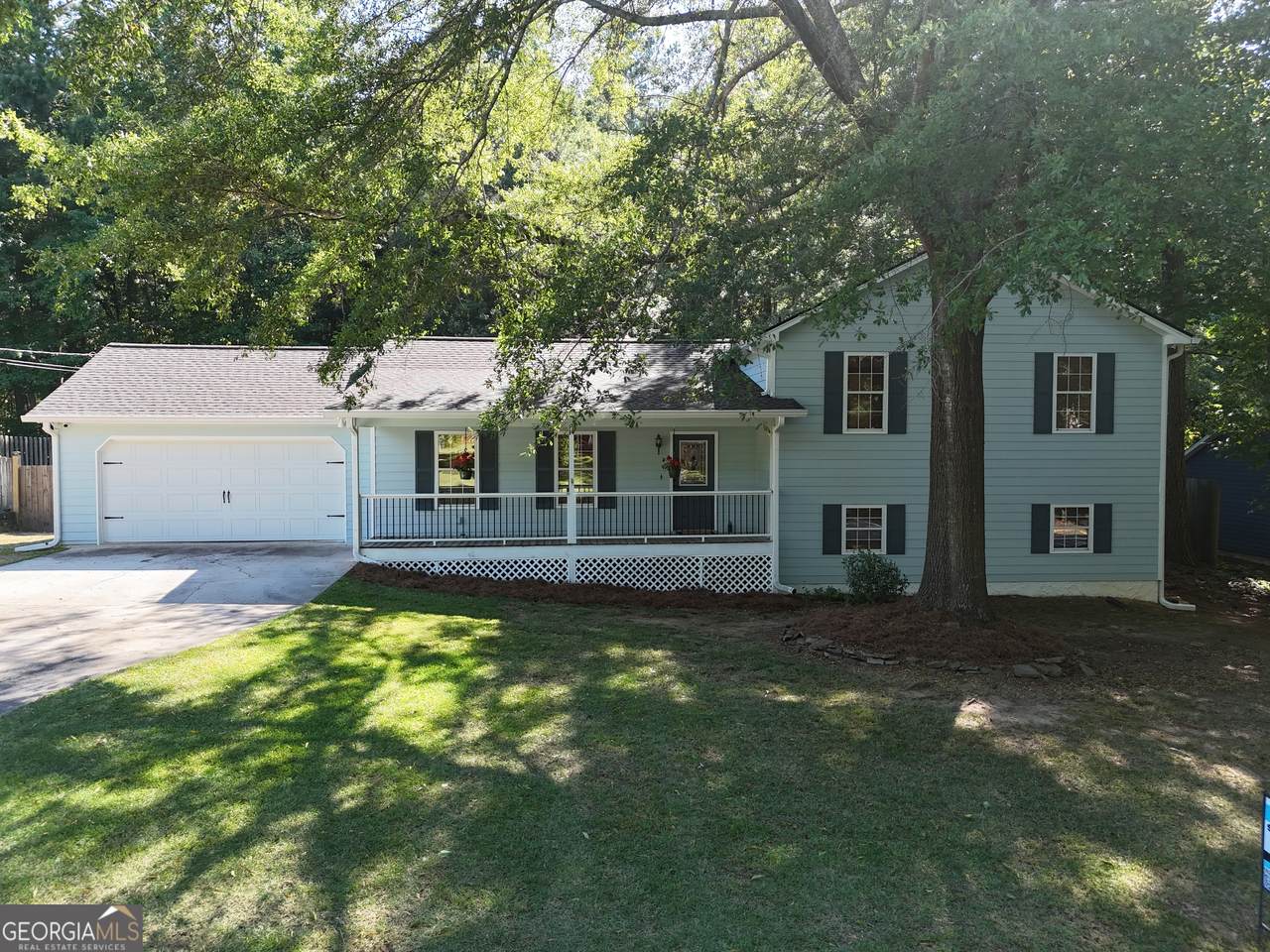 313 Clover Drive - Photo 1