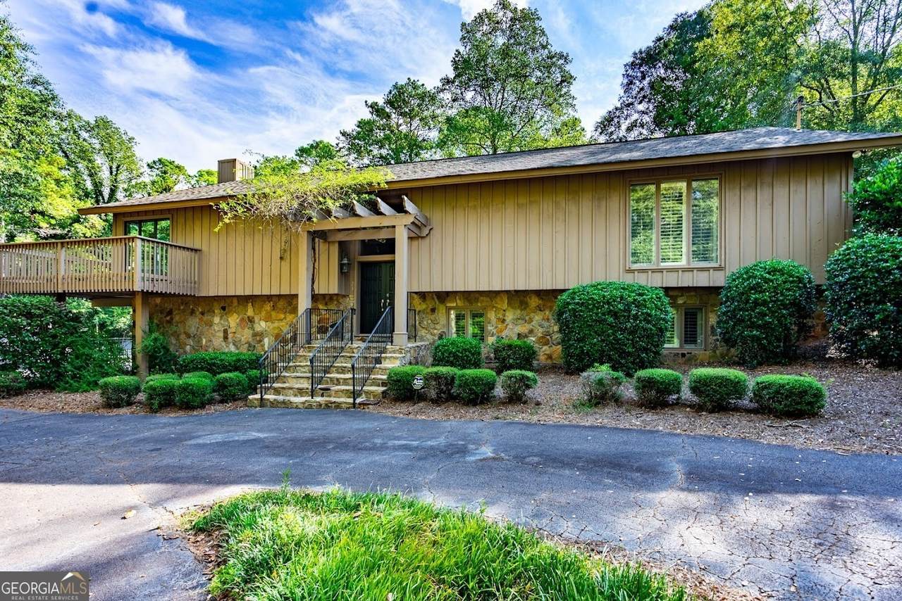 724 Camellia Drive - Photo 1