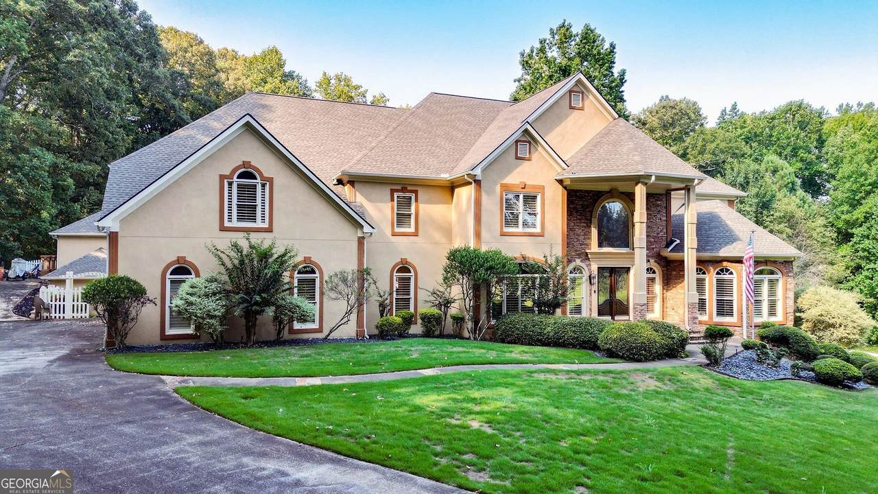 2269 Cherokee Drive - Photo 1