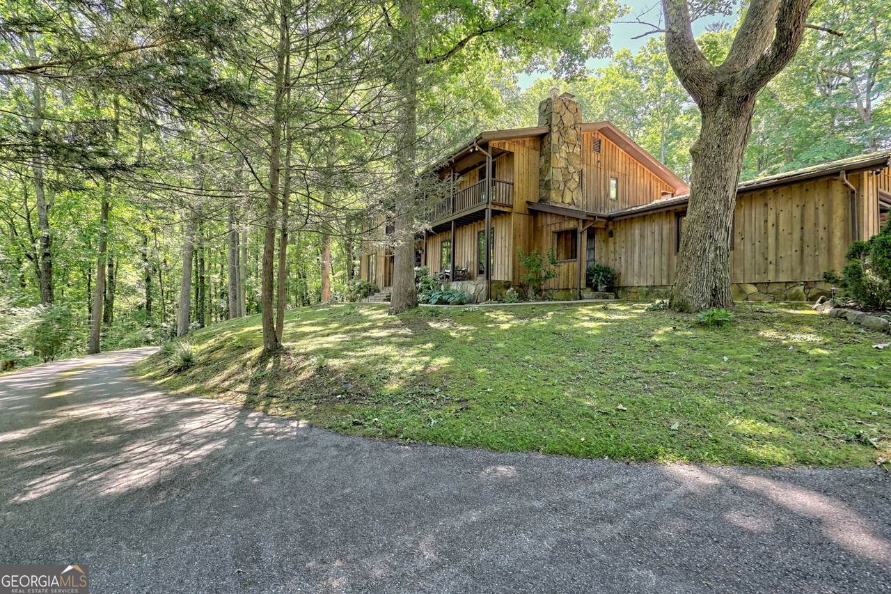 192 Brookwood Drive - Photo 1