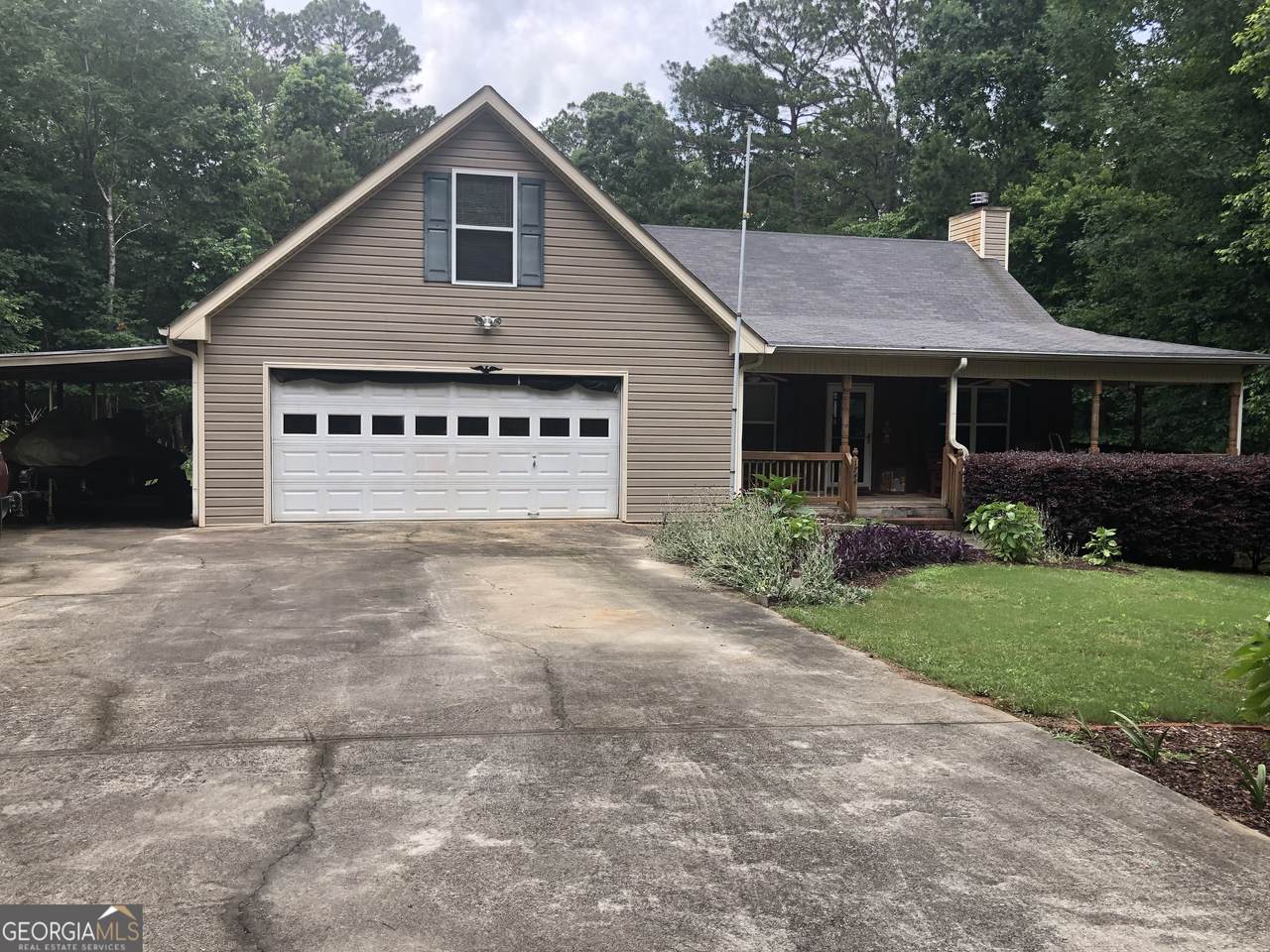 1744 Campbell Road - Photo 1