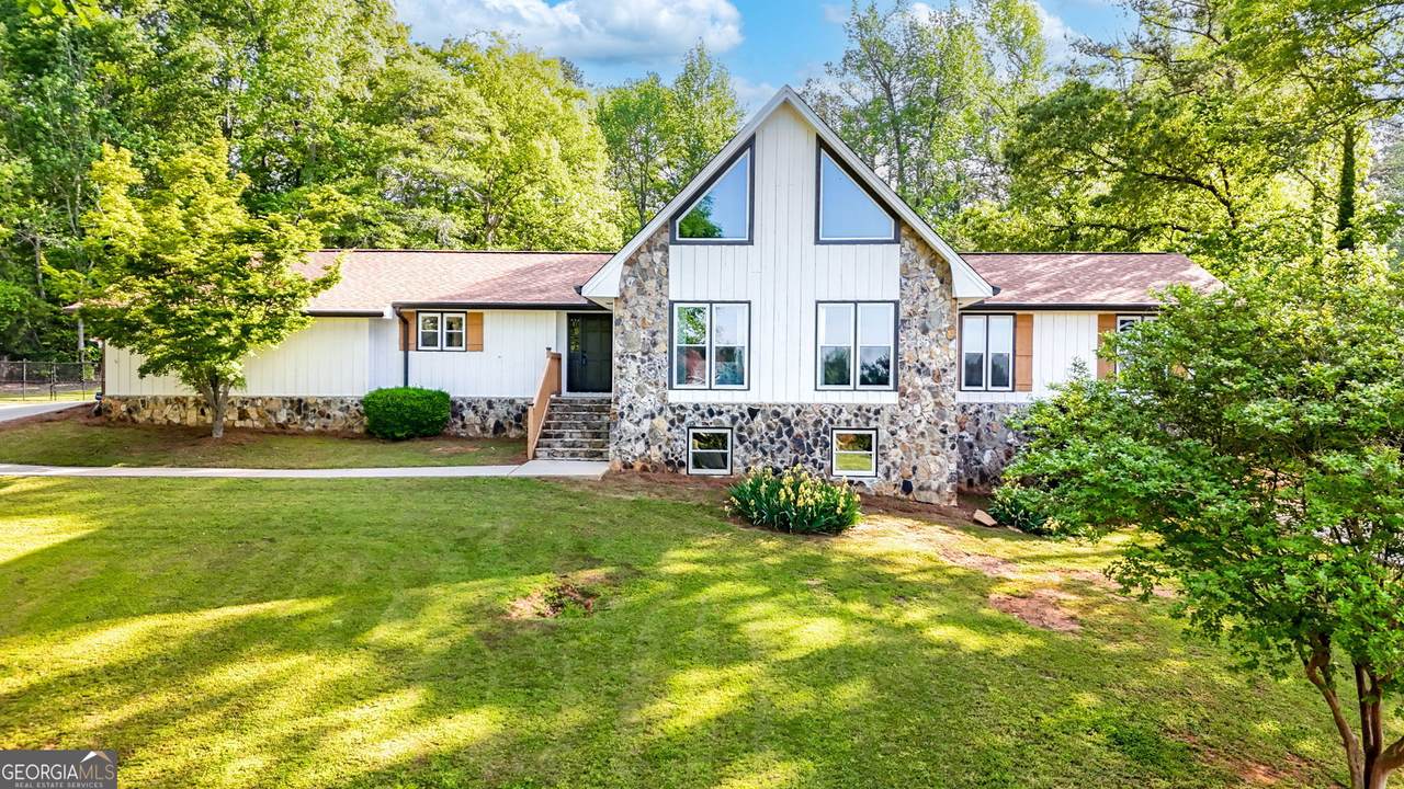 3222 Bay View Drive - Photo 1