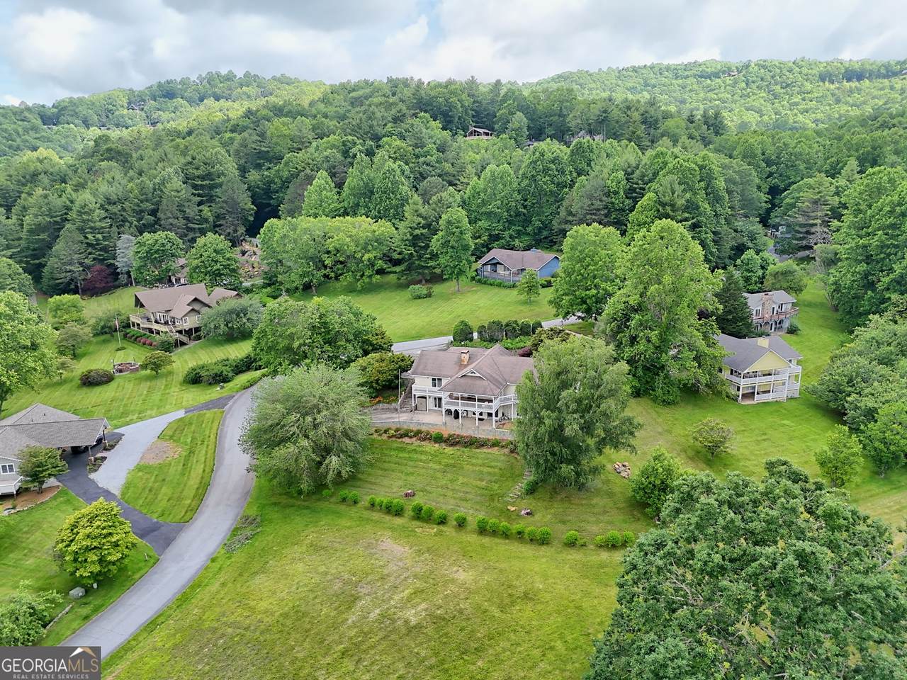 70 Fairway Lane - Photo 1