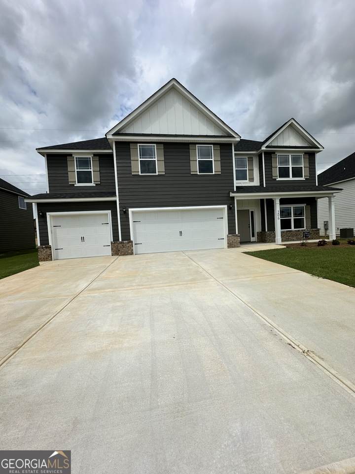 206 Ashley Nicole Avenue - Photo 1