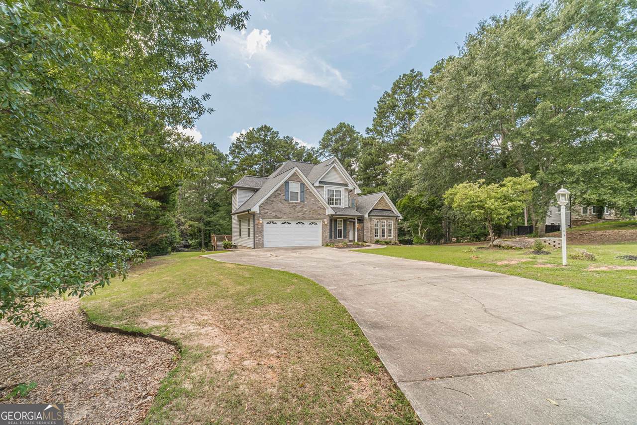 2258 Cedar Lake Drive - Photo 1