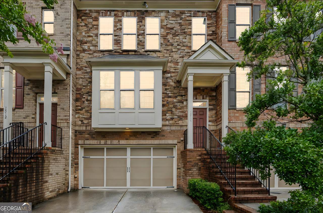 1514 Woodbridge Way - Photo 1