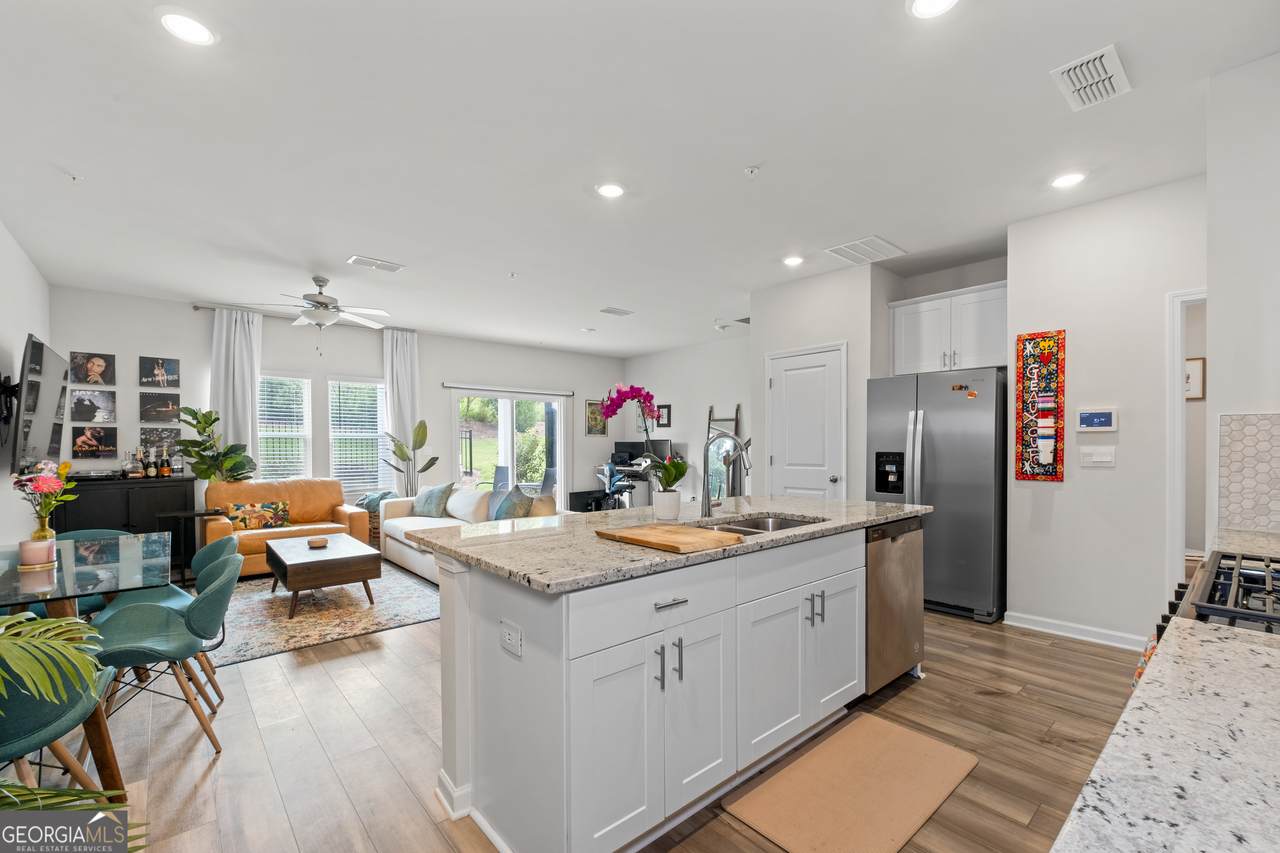 1729 Hyssop Boulevard - Photo 1