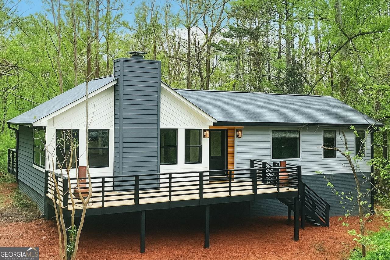 137 Creekview Drive - Photo 1