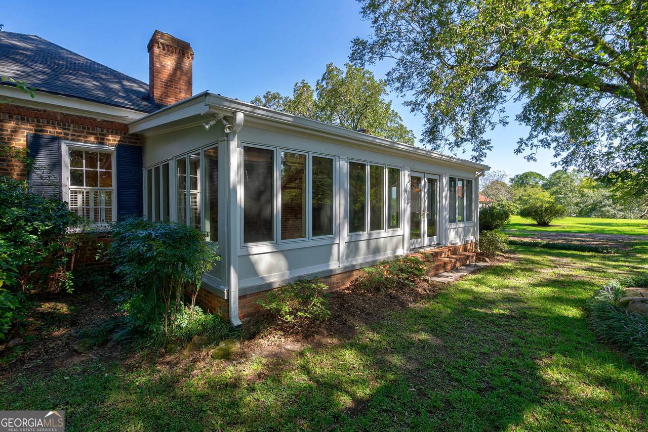 1761 Farmington Road - Photo 1