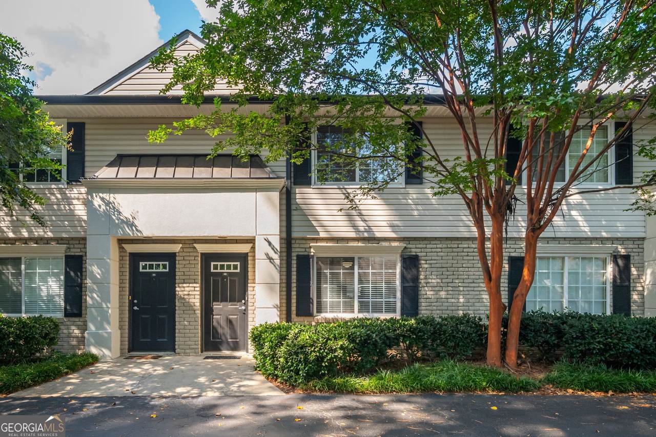 6940 Roswell Road - Photo 1