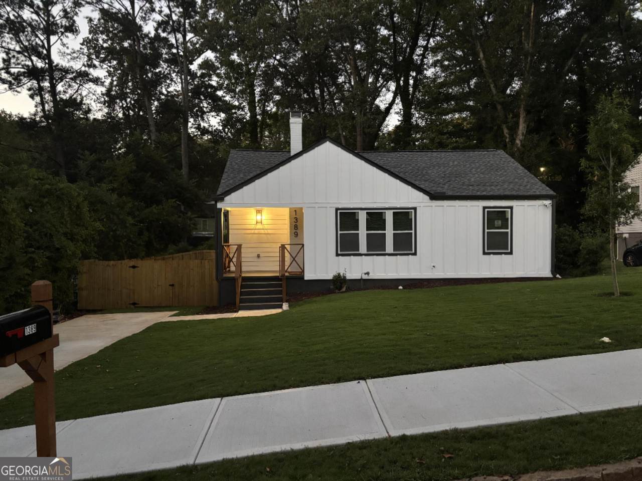 1389 Lanvale Drive - Photo 1