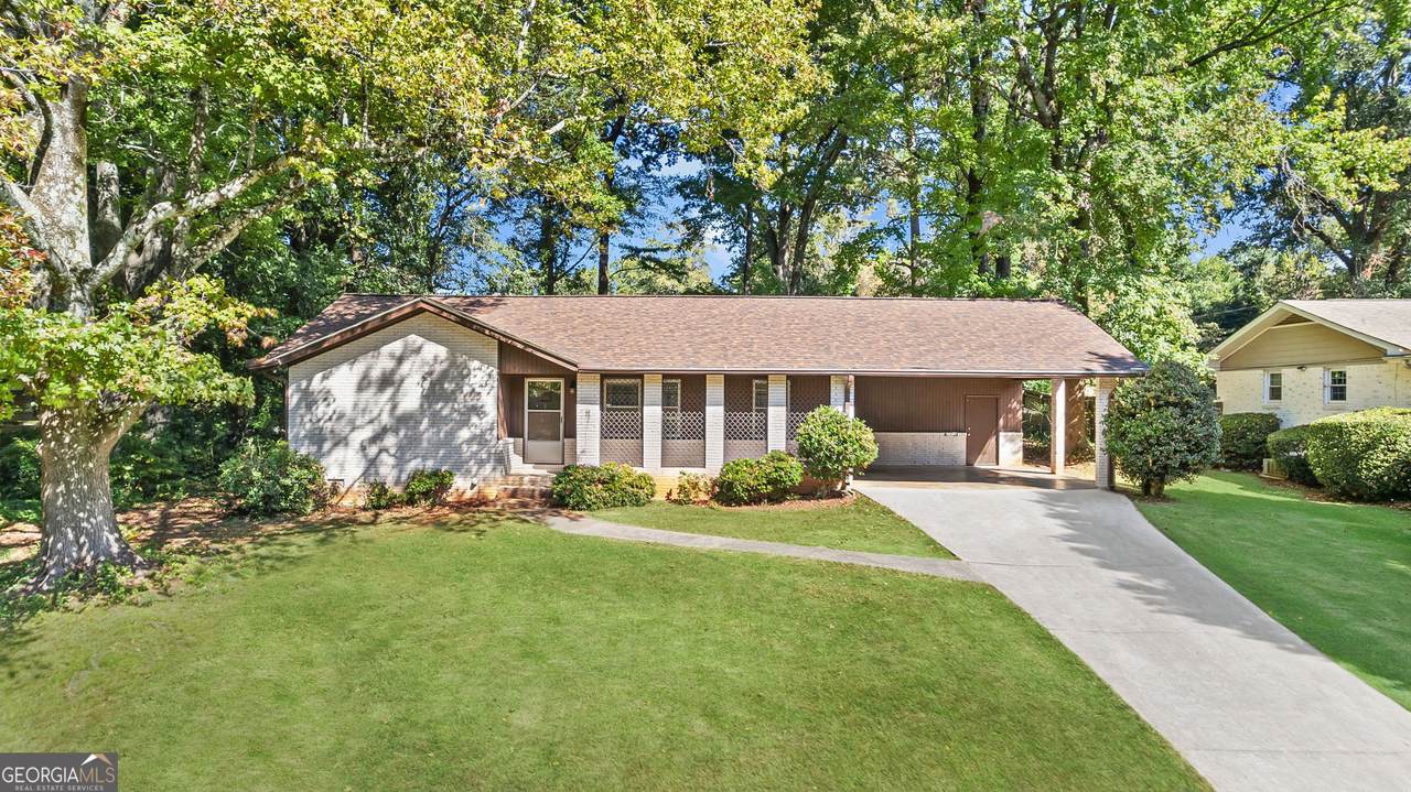 3944 Woburn Drive - Photo 1