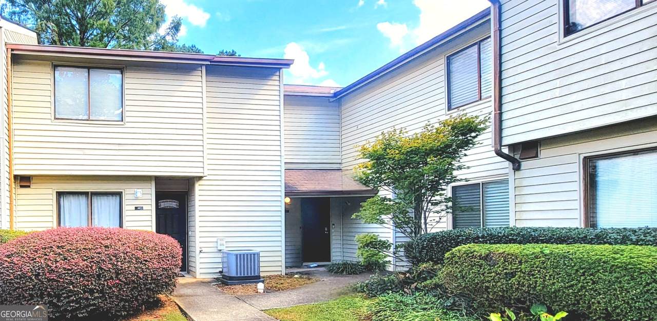 1014 Country Court - Photo 1