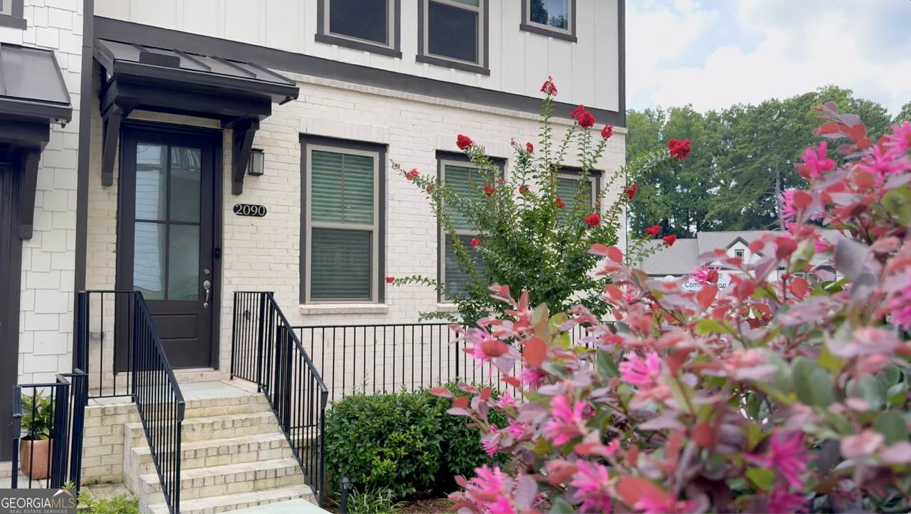 2090 Emmet Park Lane - Photo 1