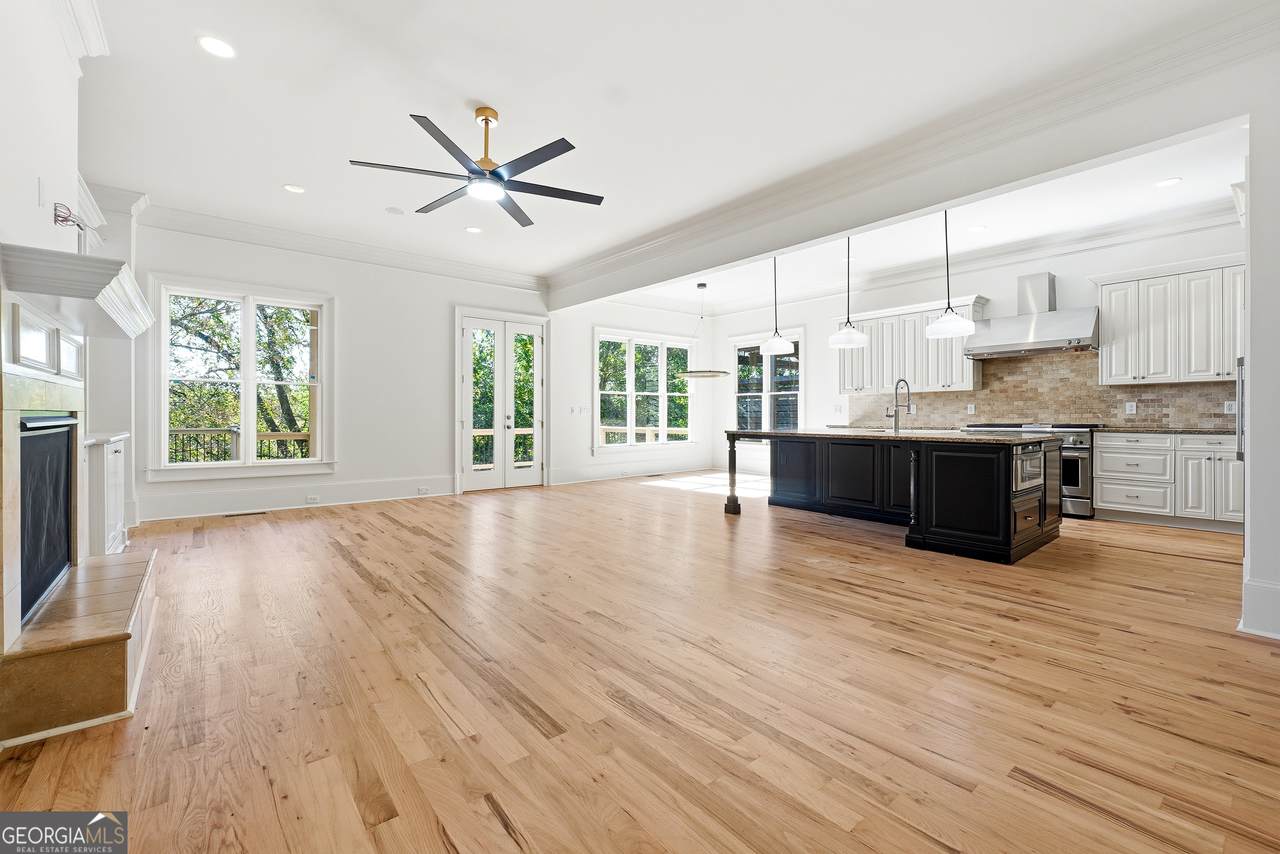 939 Highland Terrace - Photo 1