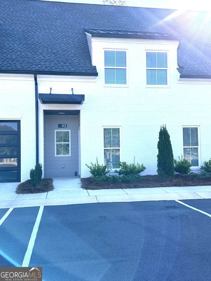 93 Chateau Drive - Photo 1