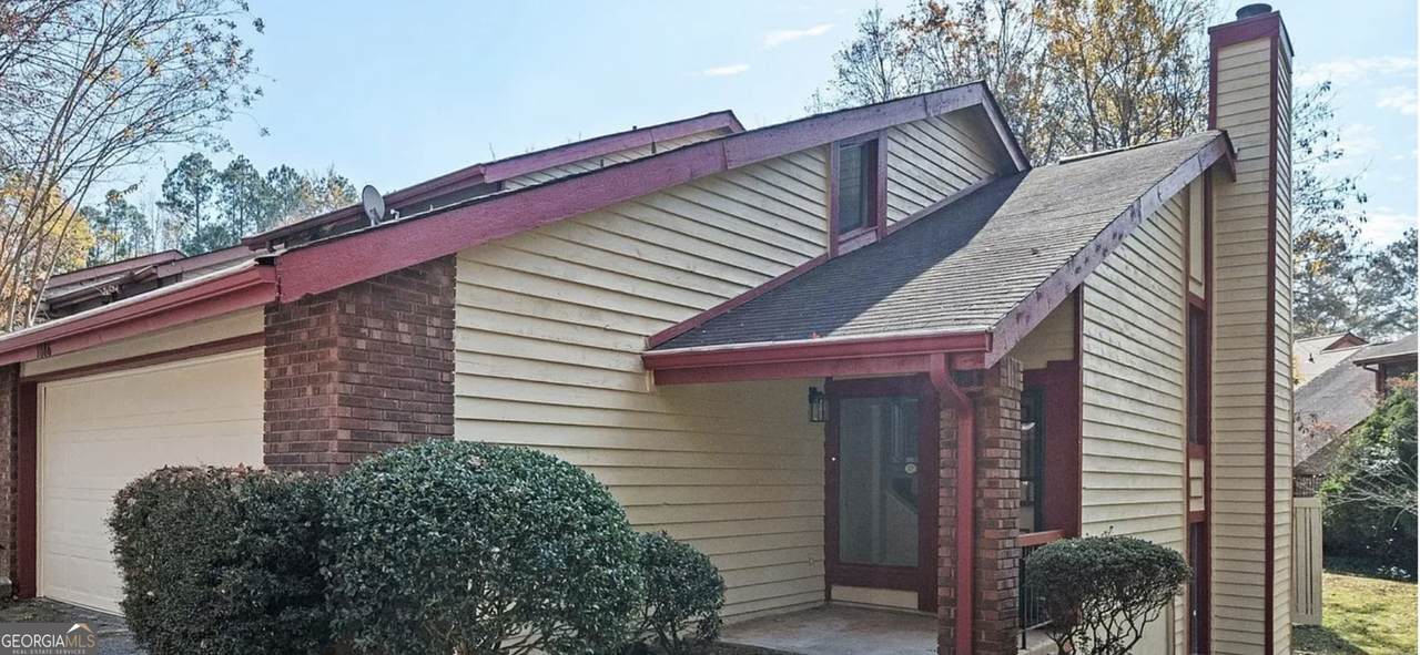 1086 Village Road - Photo 1