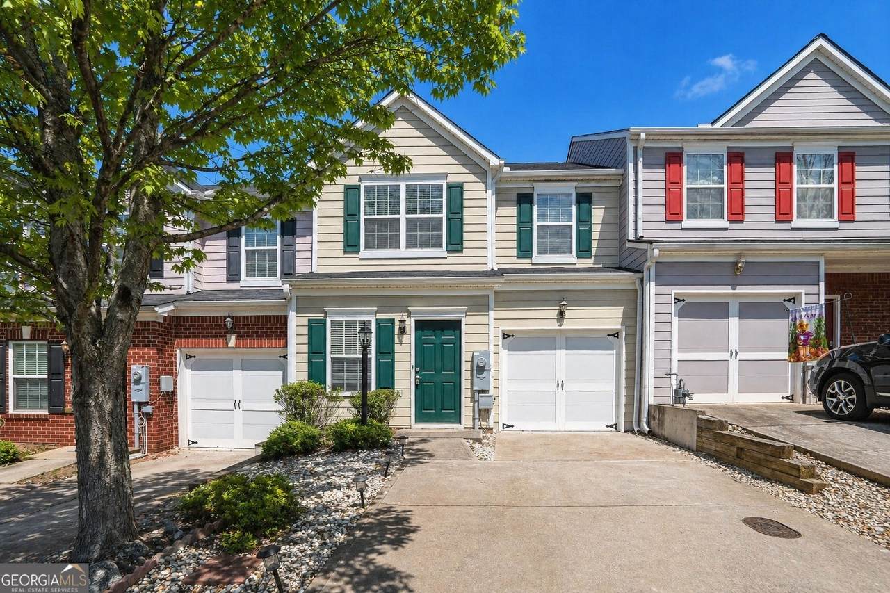 230 Valley Crossing - Photo 1