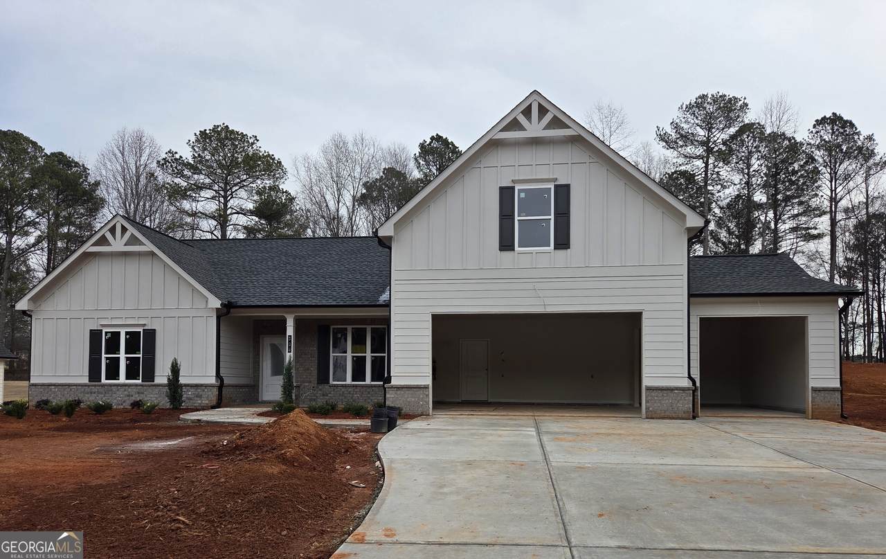 308 Meadows Drive - Photo 1