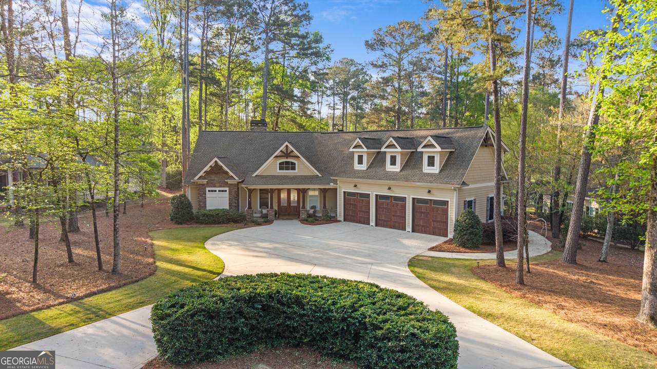 1040 Lake Drive - Photo 1
